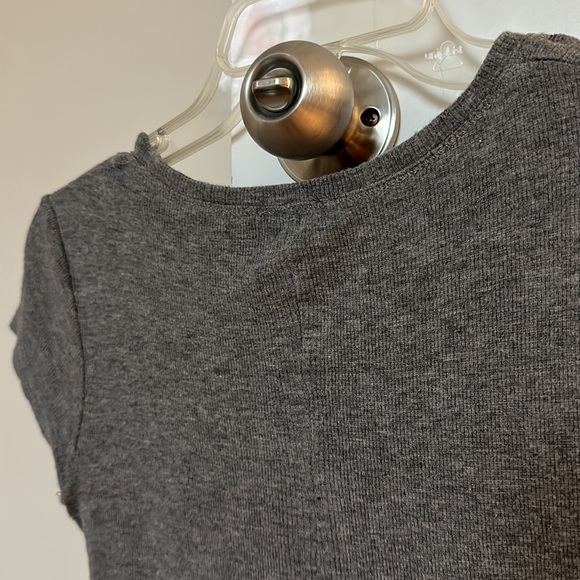 H by BORDEAUX Nordstrom grey ribbed tee short sleeve soft SMALL GUC - Picture 6 of 6